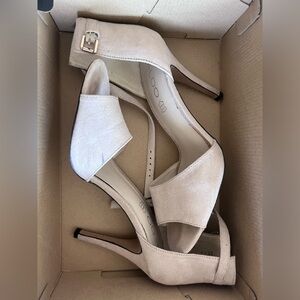 Aldo heels size 9 suede